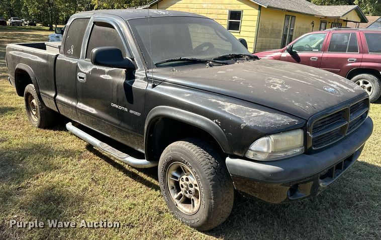 image for item EJ4883 2002 Dodge  Dakota Sport Club Cab pickup truck