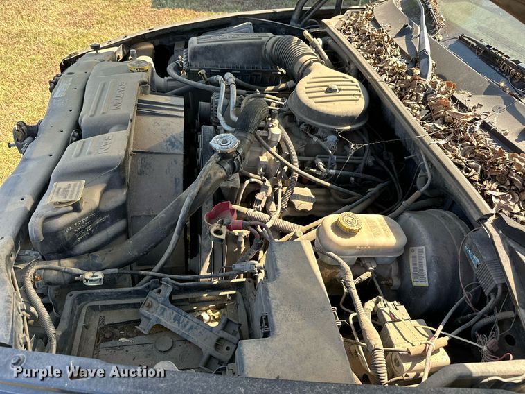 image for item EJ4883 2002 Dodge  Dakota Sport Club Cab pickup truck