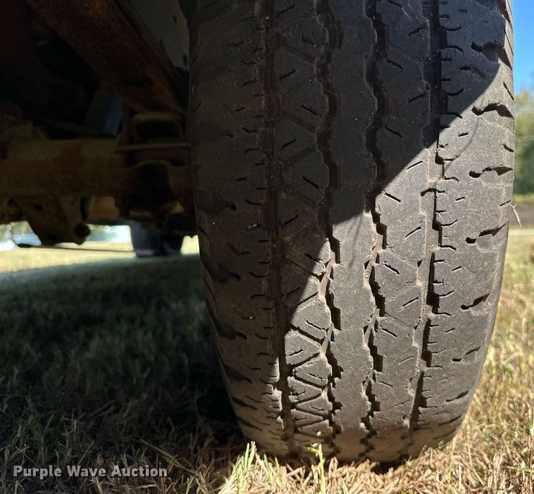 image for item EJ4883 2002 Dodge  Dakota Sport Club Cab pickup truck