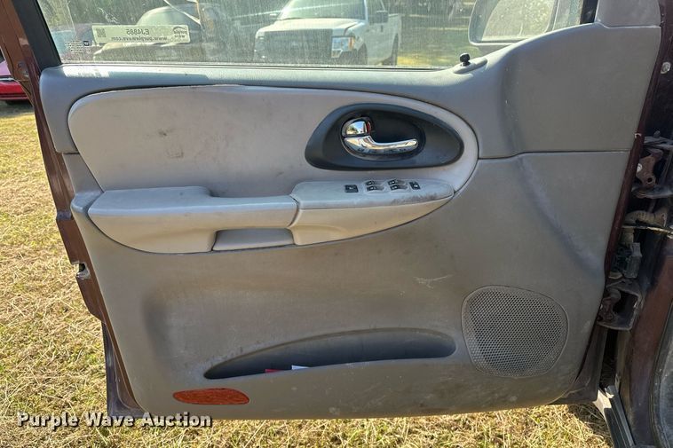 image for item EJ4885 2006 Chevrolet  Trailblazer  SUV