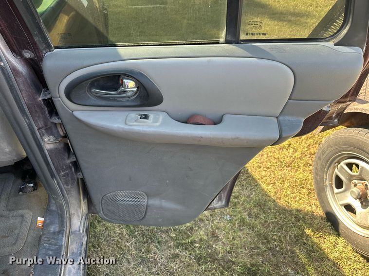 image for item EJ4885 2006 Chevrolet  Trailblazer  SUV