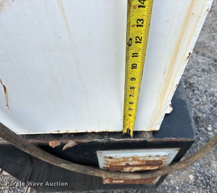 image for item EJ4916 Hubbell 4296 magnet controller 