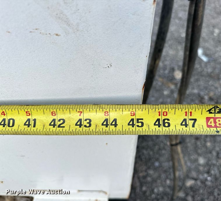 image for item EJ4916 Hubbell 4296 magnet controller 