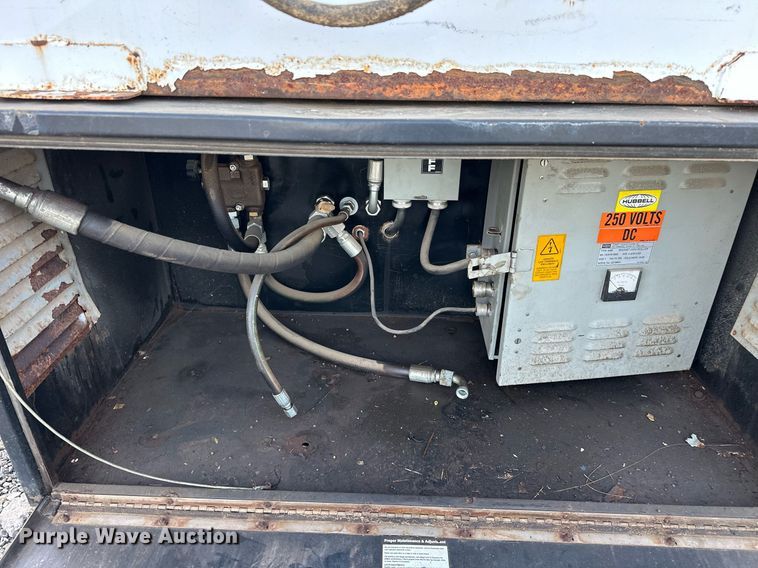 image for item EJ4916 Hubbell 4296 magnet controller 