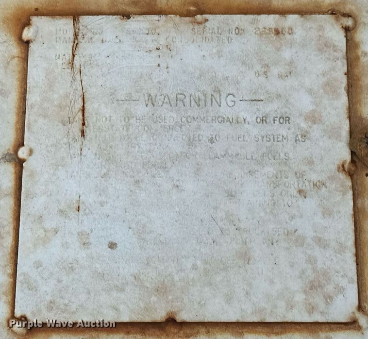 image for item EJ4918 (3) 100 gallon fuel tanks 