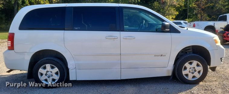 image for item EJ8048 2009 Dodge Grand Caravan SE handicap accessible van