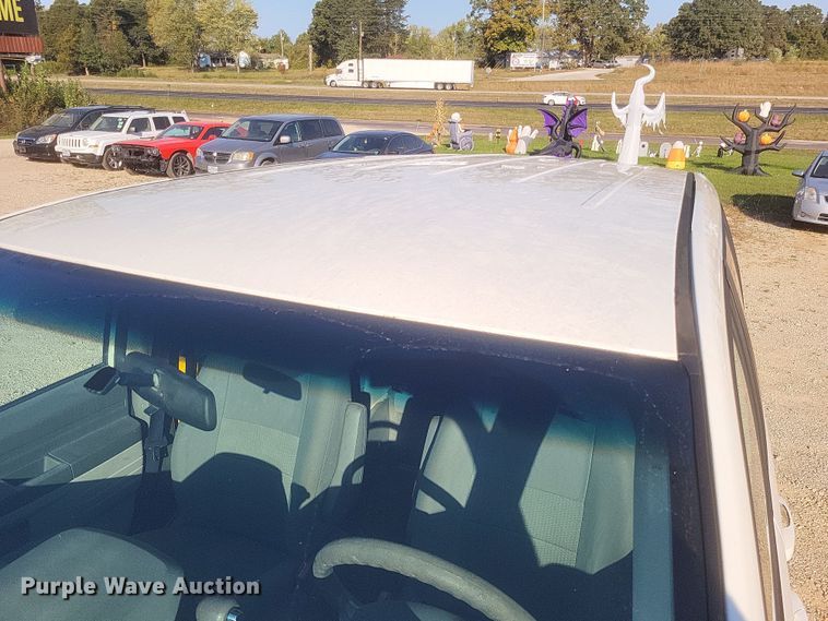 image for item EJ8048 2009 Dodge Grand Caravan SE handicap accessible van