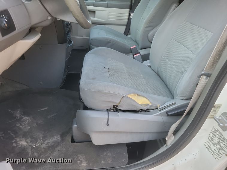 image for item EJ8048 2009 Dodge Grand Caravan SE handicap accessible van