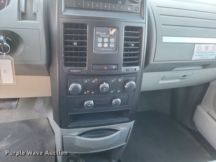 image for item EJ8048 2009 Dodge Grand Caravan SE handicap accessible van