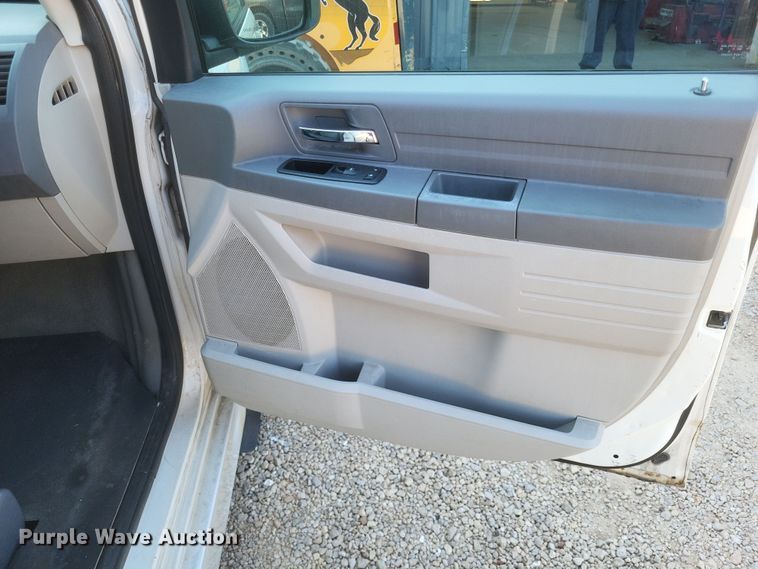 image for item EJ8048 2009 Dodge Grand Caravan SE handicap accessible van
