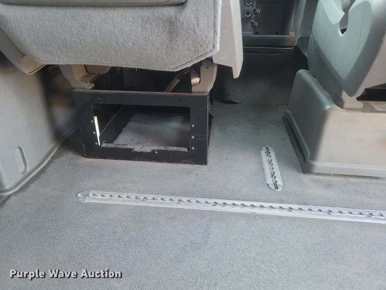 image for item EJ8048 2009 Dodge Grand Caravan SE handicap accessible van