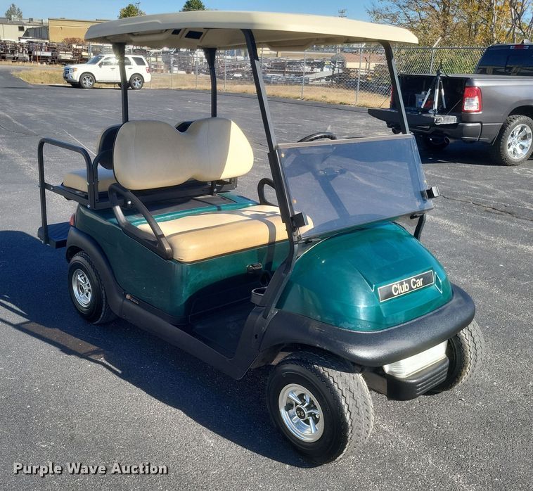 image for item EJ8056 2007 Club Car Precedent  golf cart