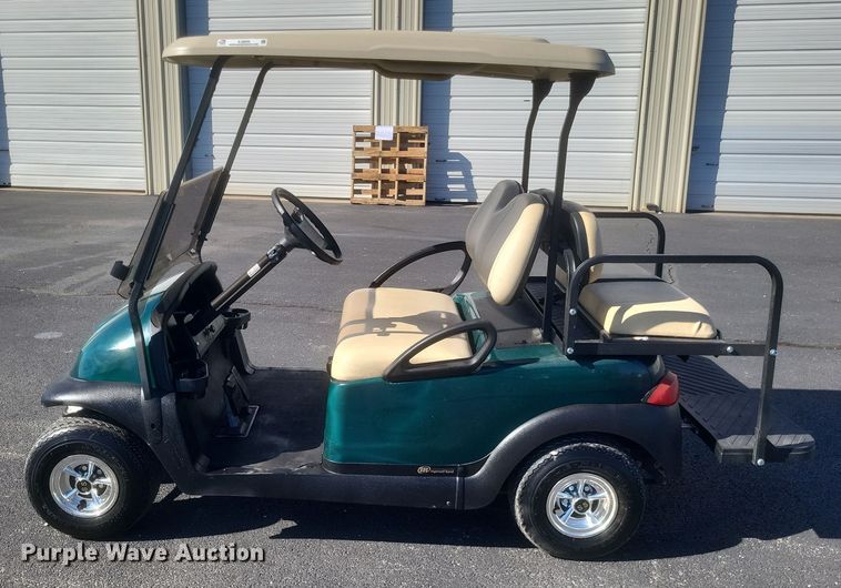 image for item EJ8056 2007 Club Car Precedent  golf cart