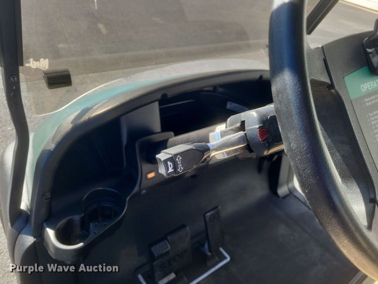 image for item EJ8056 2007 Club Car Precedent  golf cart