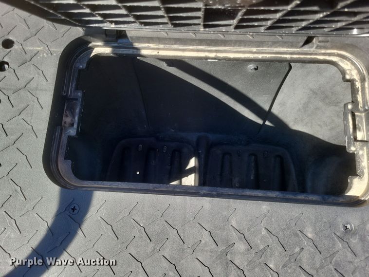 image for item EJ8056 2007 Club Car Precedent  golf cart