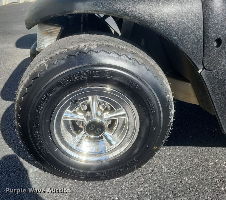 image for item EJ8056 2007 Club Car Precedent  golf cart