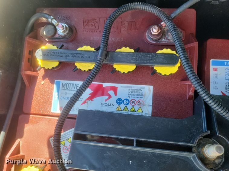 image for item EJ8057 2016 Club Car Precedent  golf cart