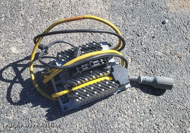 image for item EJ8057 2016 Club Car Precedent  golf cart