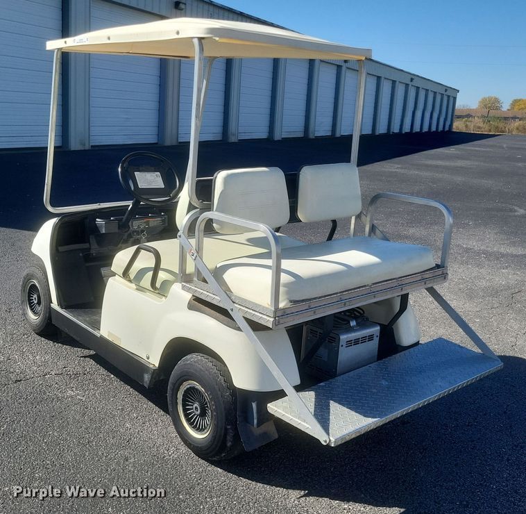 image for item EJ8058 1998 Yamaha  G19 golf cart