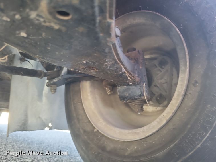 image for item EJ8058 1998 Yamaha  G19 golf cart