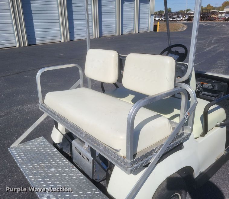 image for item EJ8058 1998 Yamaha  G19 golf cart