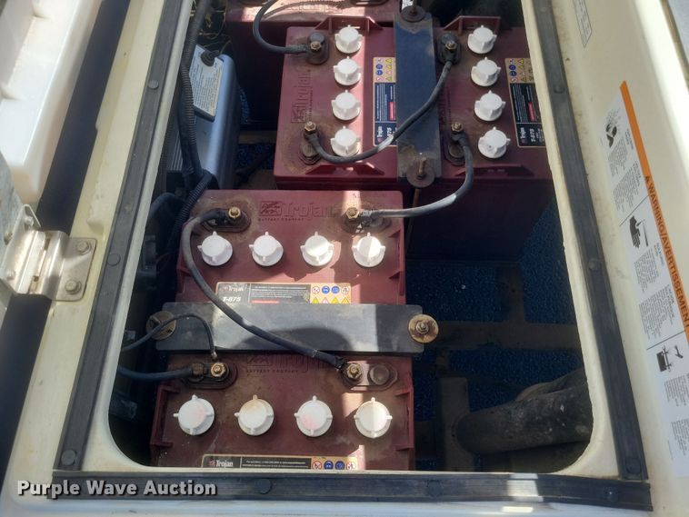 image for item EJ8058 1998 Yamaha  G19 golf cart