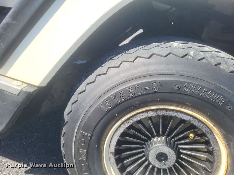 image for item EJ8058 1998 Yamaha  G19 golf cart