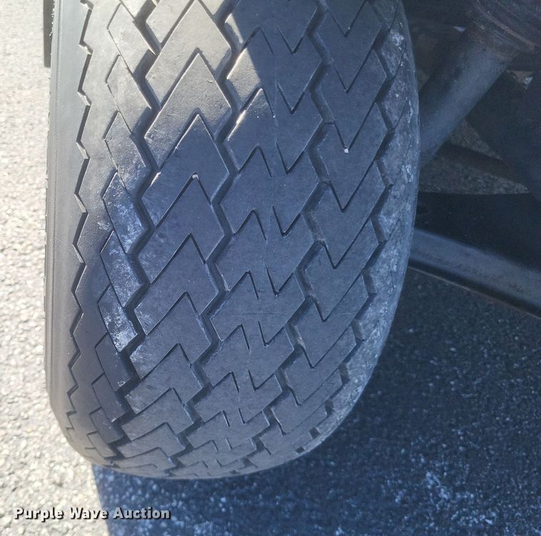 image for item EJ8058 1998 Yamaha  G19 golf cart