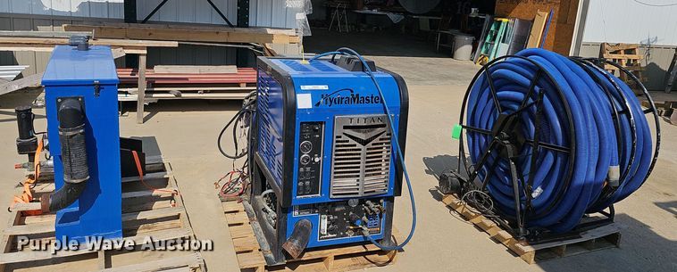 image for item EK0895 Hydramaster Titan 875 carpet cleaner 