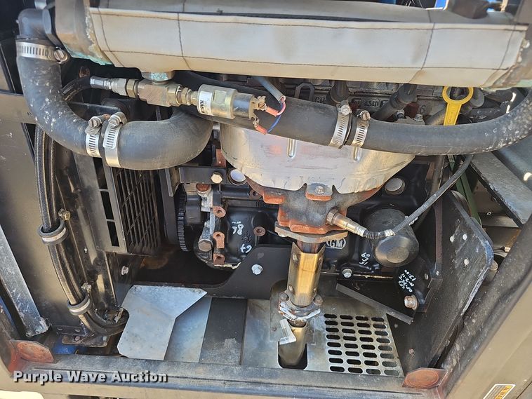 image for item EK0895 Hydramaster Titan 875 carpet cleaner 