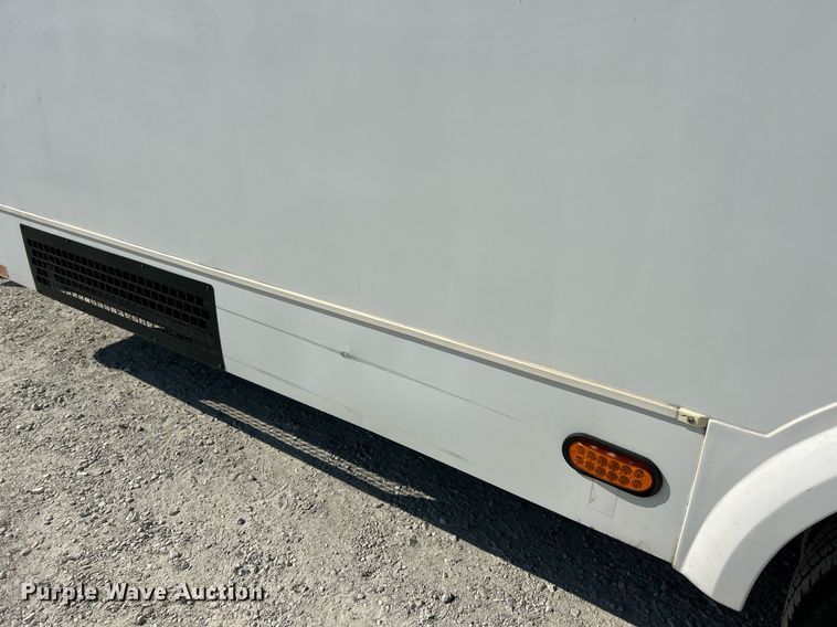 image for item EK3404 2014 Ford E450 Super Duty shuttle bus