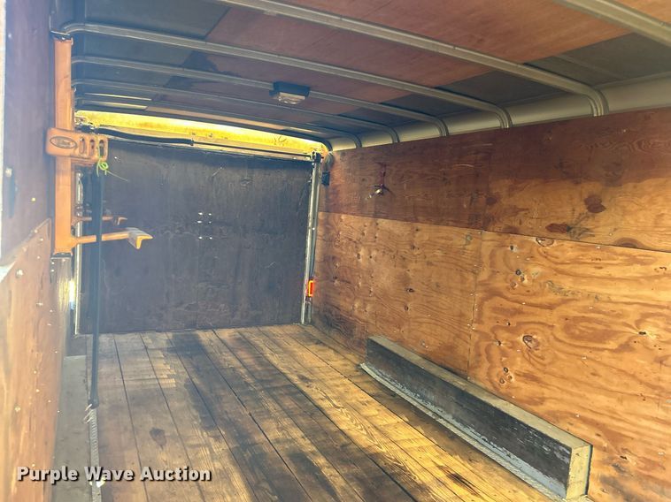 image for item EK3475 2002 Wells Cargo enclosed cargo trailer