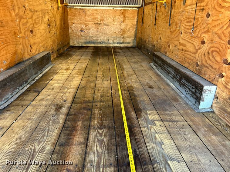image for item EK3475 2002 Wells Cargo enclosed cargo trailer