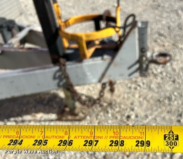 image for item EK3475 2002 Wells Cargo enclosed cargo trailer