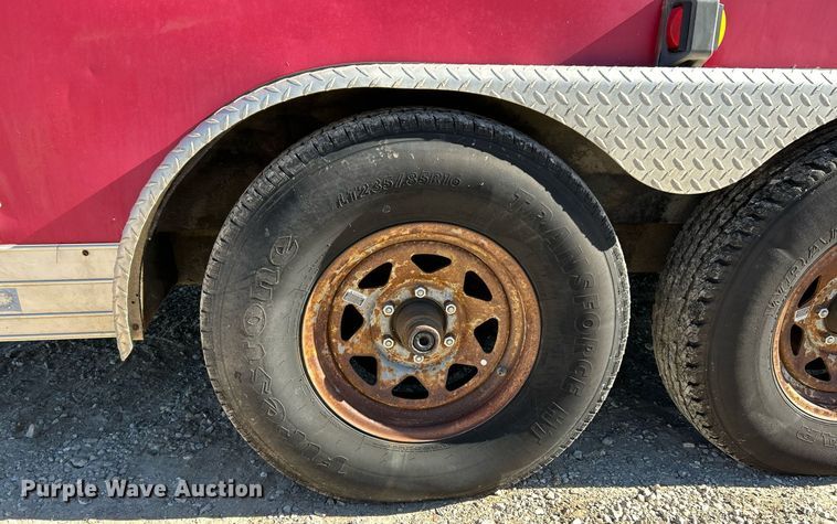 image for item EK3475 2002 Wells Cargo enclosed cargo trailer