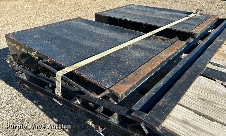 image for item EK3476 2021 Gatormade equipment trailer