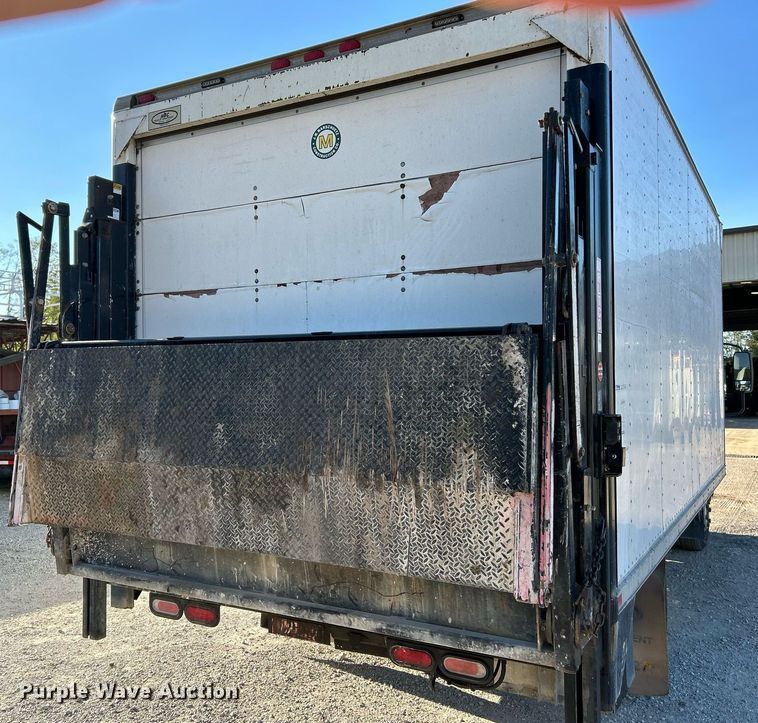 image for item EK3488 2008 Chevrolet  W4500 box truck