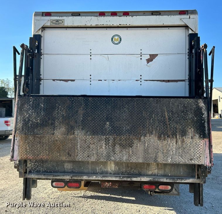 image for item EK3488 2008 Chevrolet  W4500 box truck