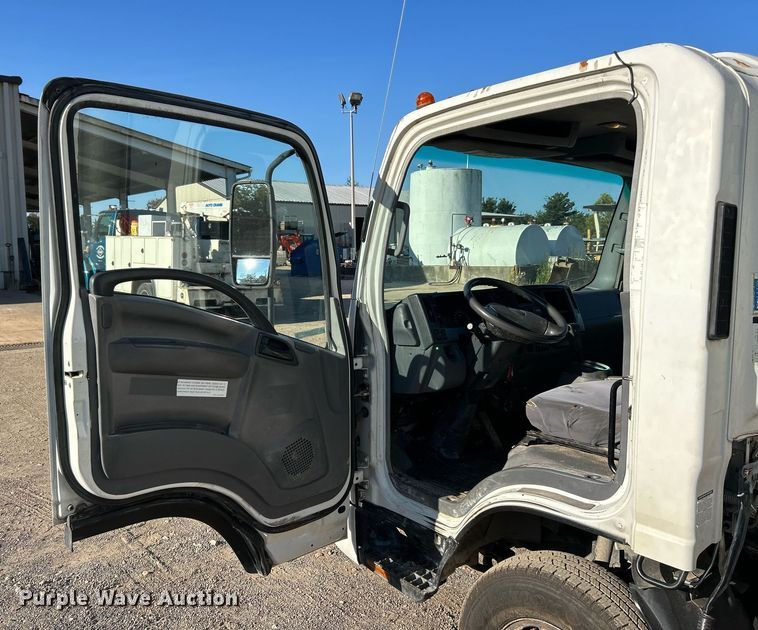 image for item EK3488 2008 Chevrolet  W4500 box truck