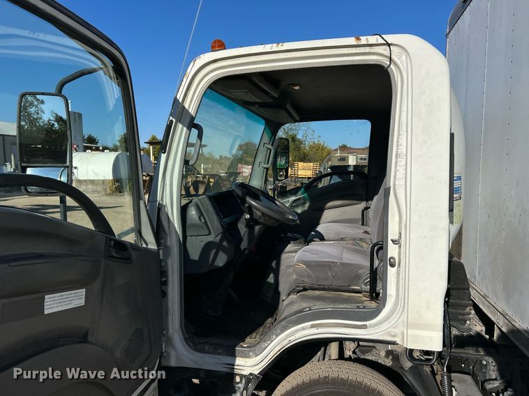 image for item EK3488 2008 Chevrolet  W4500 box truck