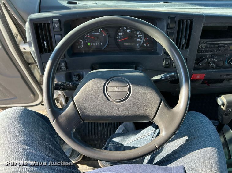 image for item EK3488 2008 Chevrolet  W4500 box truck