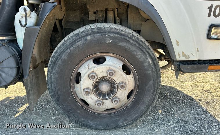 image for item EK3488 2008 Chevrolet  W4500 box truck