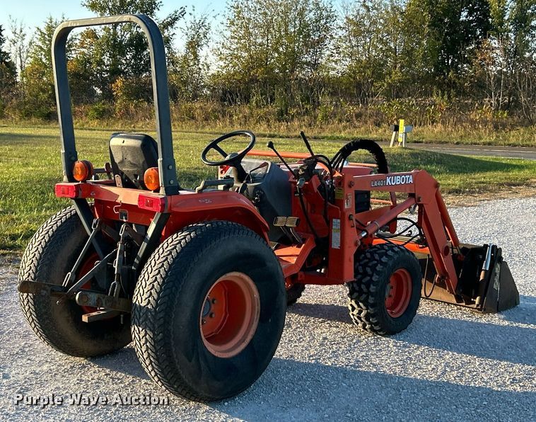image for item EK3509 Kubota  B2710HSD MFWD tractor