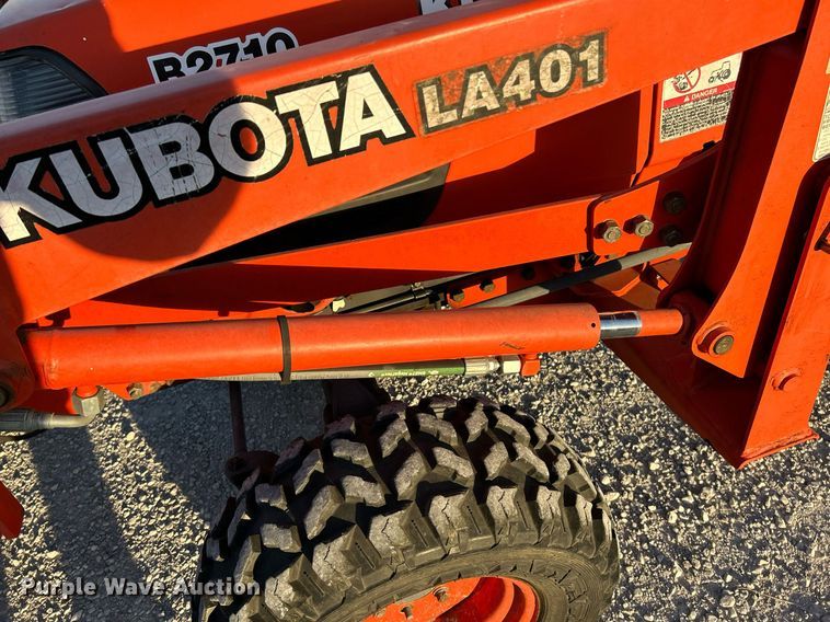 image for item EK3509 Kubota  B2710HSD MFWD tractor