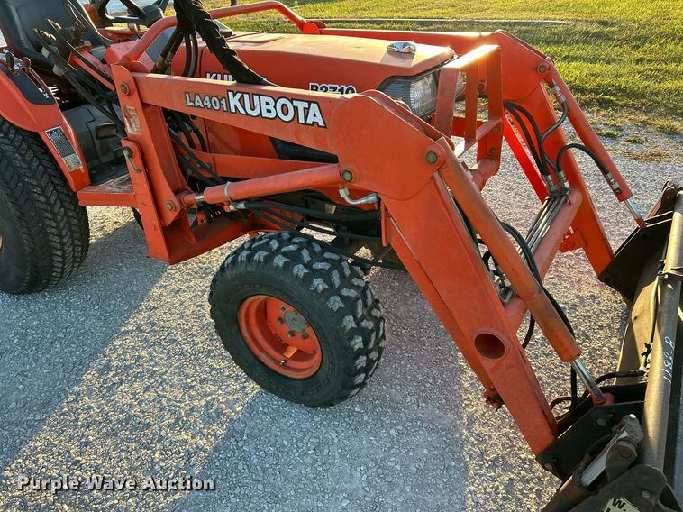 image for item EK3509 Kubota  B2710HSD MFWD tractor