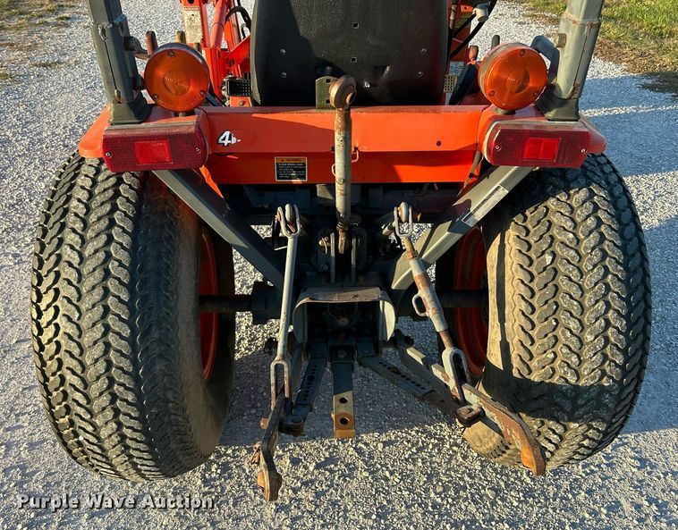 image for item EK3509 Kubota  B2710HSD MFWD tractor