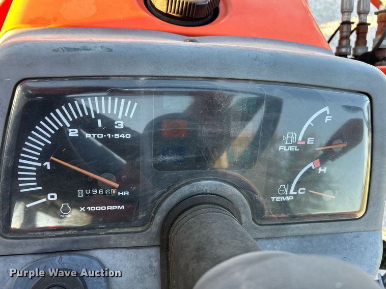 image for item EK3509 Kubota  B2710HSD MFWD tractor