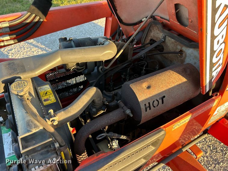 image for item EK3509 Kubota  B2710HSD MFWD tractor