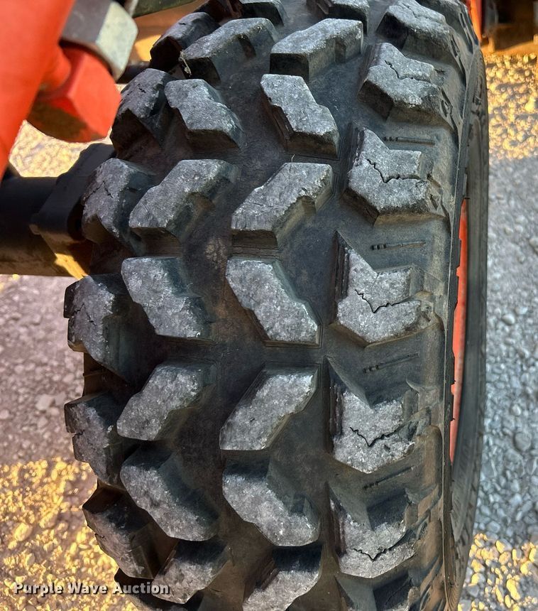 image for item EK3509 Kubota  B2710HSD MFWD tractor