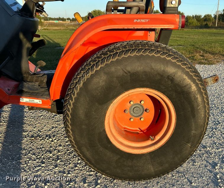 image for item EK3509 Kubota  B2710HSD MFWD tractor